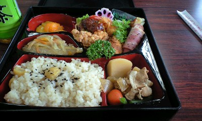 20141109_08_昼食弁当